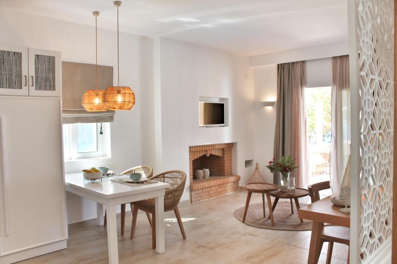 Akropolis Village Complex Of Luxury Residence Kirá Panajá Kültér fotó